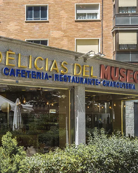 Fachada del Museo del Jamón en la calle Poeta Joan Maragall, Madrid