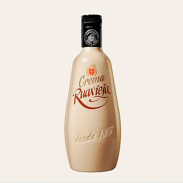 Botella de Ruavieja crema de orujo