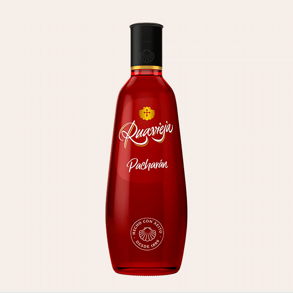 Botella de Ruavieja Pacharán licor