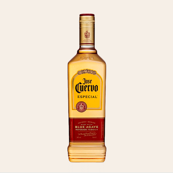 Botella de Tequila José Cuervo Especial