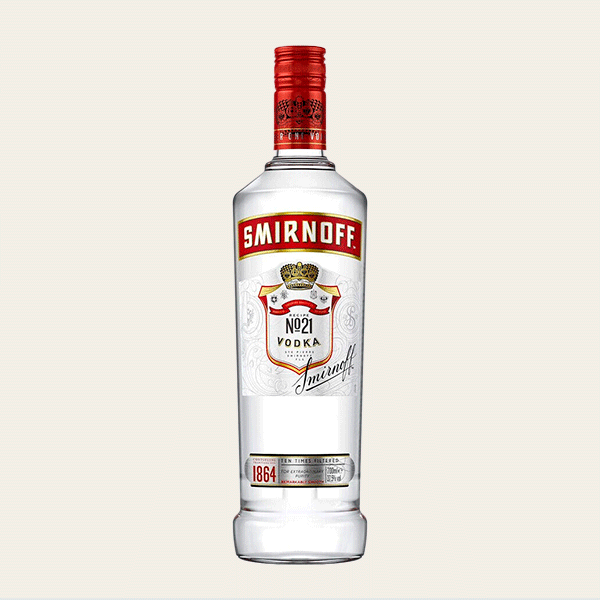 Botella de vodka Smirnoff Red