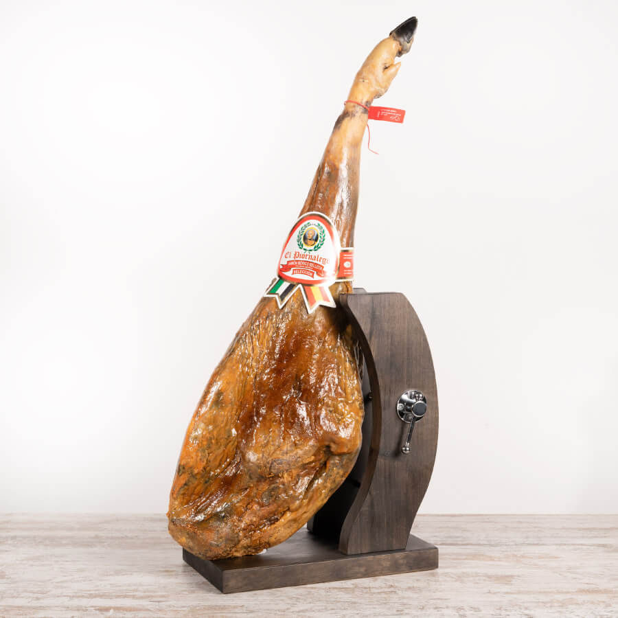 Jamón Ibérico de Bellota 75% en exposición en el Museo del Jamón